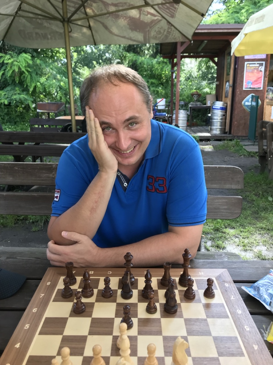 Robert Cvek při veledůležité partii v místeckém Sokolíku